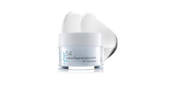 Q54 Crema Regeneradora AHA